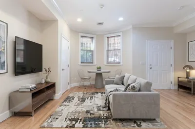 82 E Brookline St #1 1