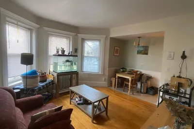 590 Centre St #8