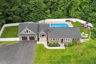 55 Lucerne Dr 1