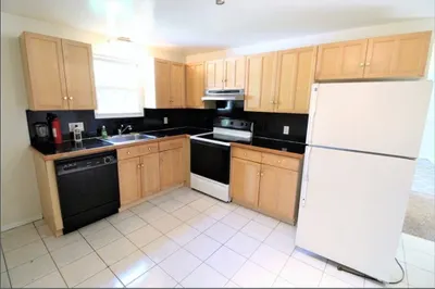 1185 Boylston St #2