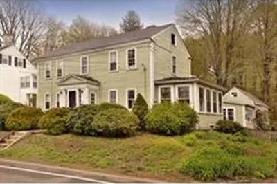 372 Main Street #1 1