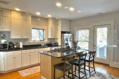 56 Saint James Cir #2 1