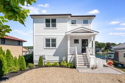 14 Riverside Road