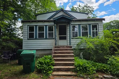 131 Rand St 1