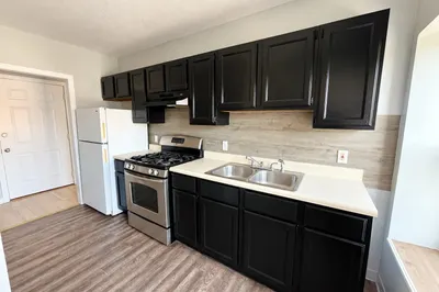 1263 Pleasant Street #7 1