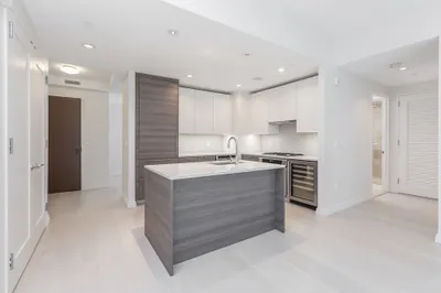 1 Franklin St #1012 1