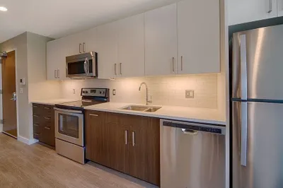 270 3rd Street #409