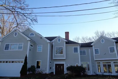 36 Sunhill Ln
