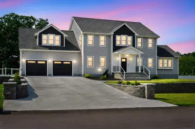 2 Rose Ann Ct