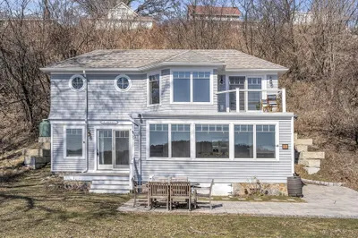 35 River Road 1