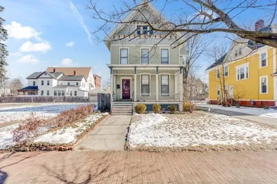 67 Thompson St 1