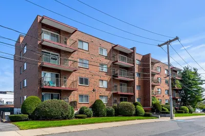 10 Foster St #402 1