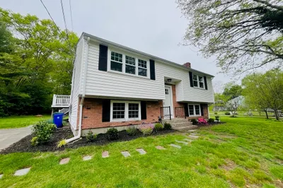 21 Hutchinson Rd 1