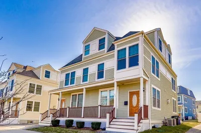 429 Gallivan Blvd #429 1