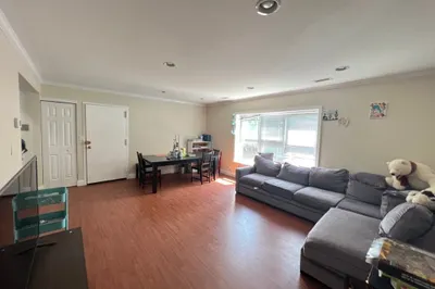 164 Newton St #3