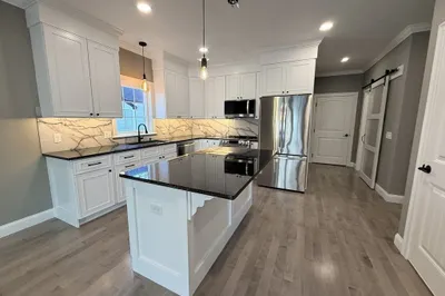 24 Cooper Rd 1