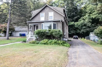 206 Prospect St 1