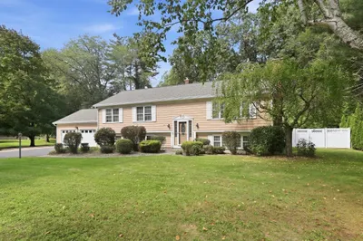 120 Coventry Lane 1
