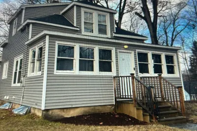 221 Harvard Ave
