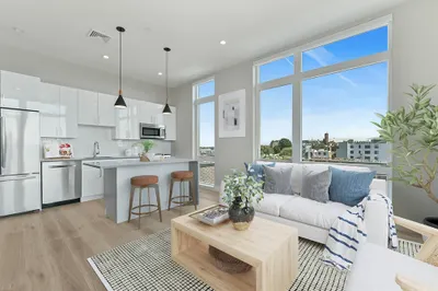 420 W Broadway #604 1