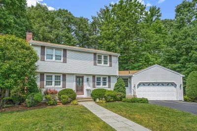 6 Ivy Cir 1