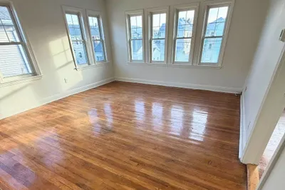 19 1st St #2