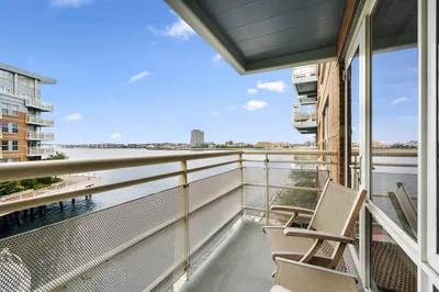 4 Battery Wharf #4308