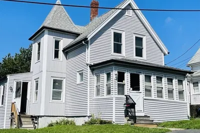 10 2nd St 1
