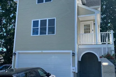 12 Anderson St 1