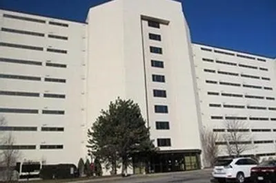 100 Cove Way #306