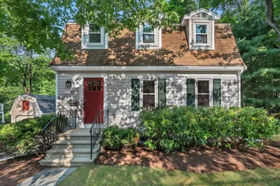 81 Seaver St