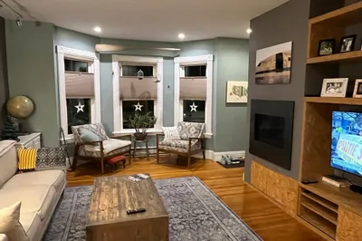 11 Edwards St #1