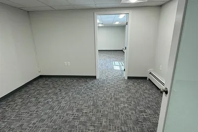25 Commercial Dr