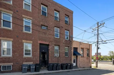 25 Divison St 1