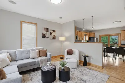 54 Vernon Street #54 1