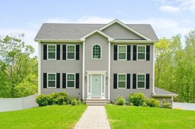 12 Wildberry Way 1