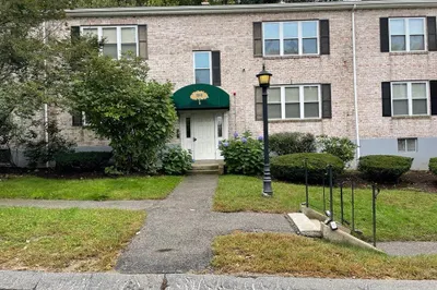 160 Newton St #3