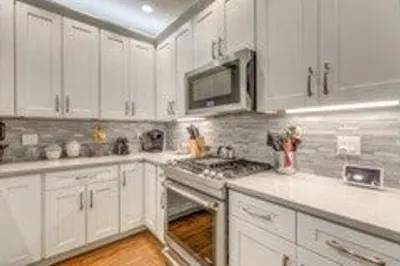 141 W 6th Street #1