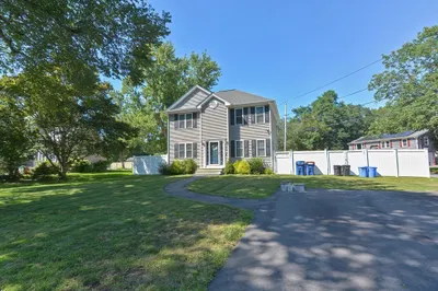 1469 Old Plainville Rd 1