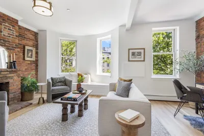 13 Albemarle Street #2