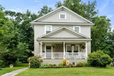 19 Blue Bell Rd 1