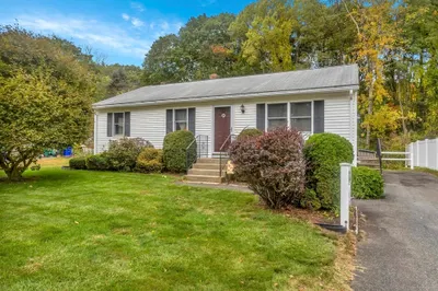 8 Tara Cir