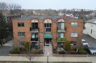 358 Broadway #22 1