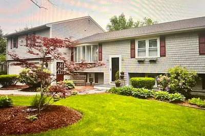 460 Hayward St 1
