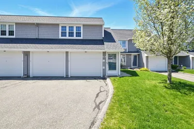 56 Chapin Greene Dr #56