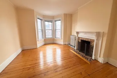 220-224 Washington St #7A