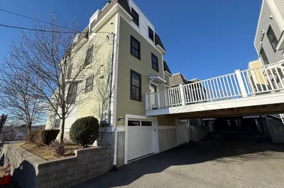 62 Harvard Ave #62