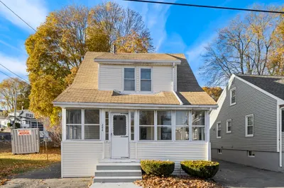 244 Gaston Street 1