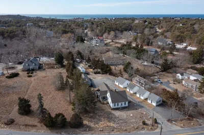 22 Shore Rd