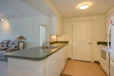 248 Main St #204